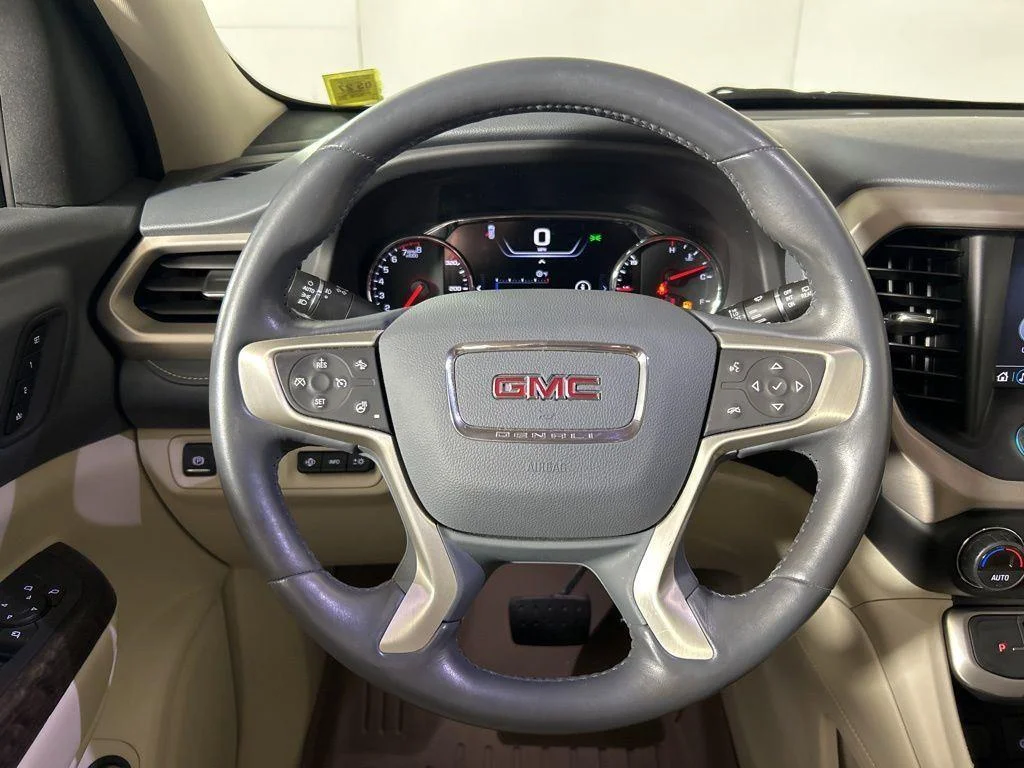 Used 2021 Cayenne Red GMC Denali image 39