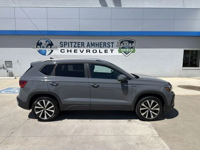 Used 2023 Gray Volkswagen 1.5T SE image 11