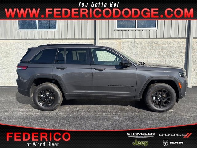 2026 Jeep Grand Cherokee Laredo Altitude 4x4
