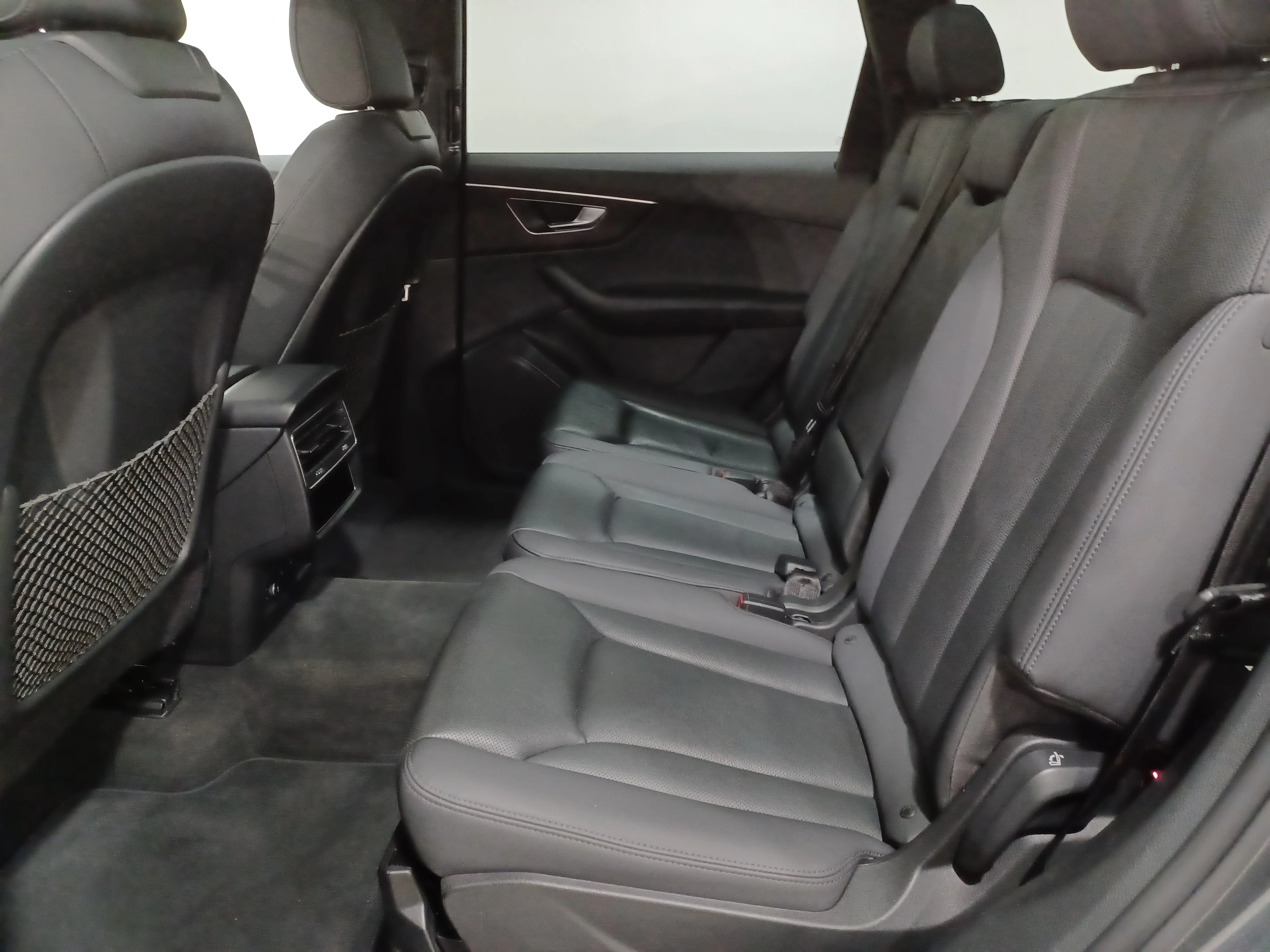 Certified Used 2022 Daytona Gray Pearl Effect Audi Progressiv 55 TFSI AWD*7 Pass | Adaptive Cruise | Nav | 360 Cam | Cooled Leather | Pano Roof image 11