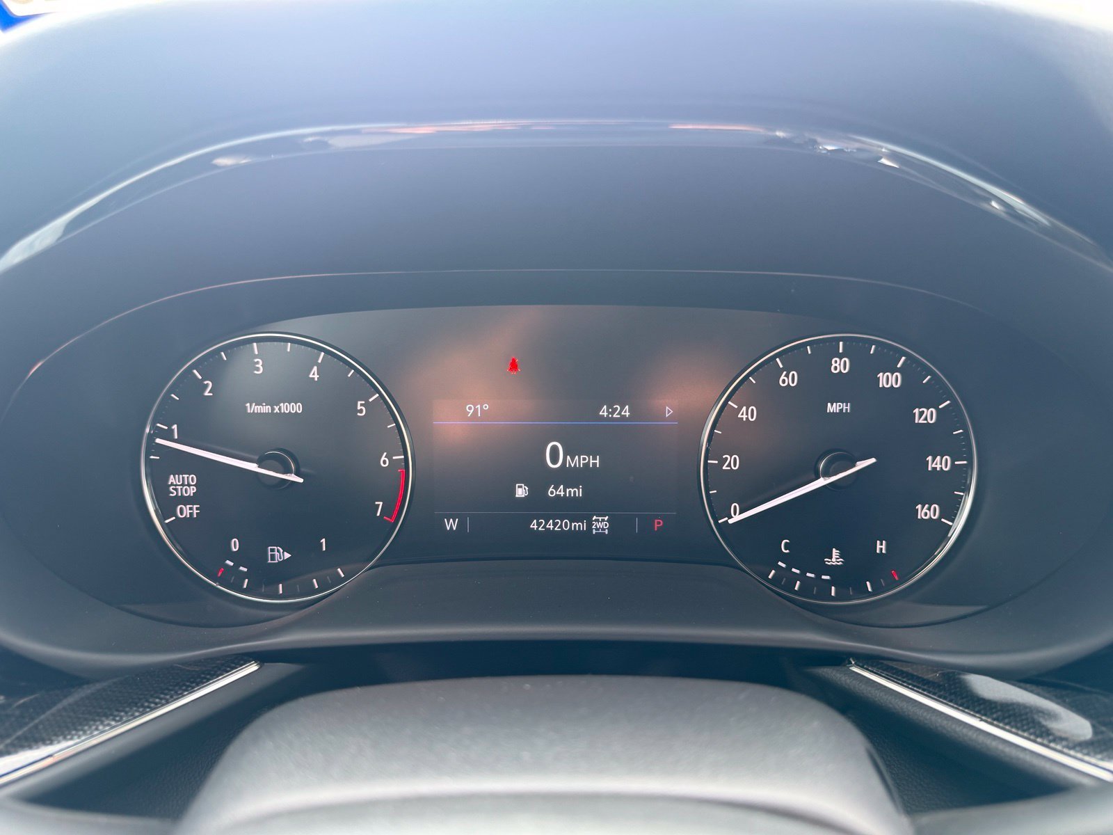 Used 2023  Buick Preferred image 5
