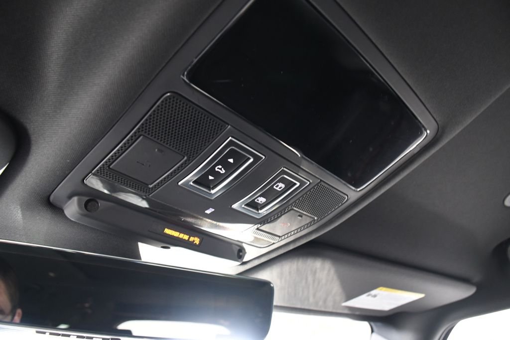 2026 Land Rover Defender X-Dynamic SE - Photo 33