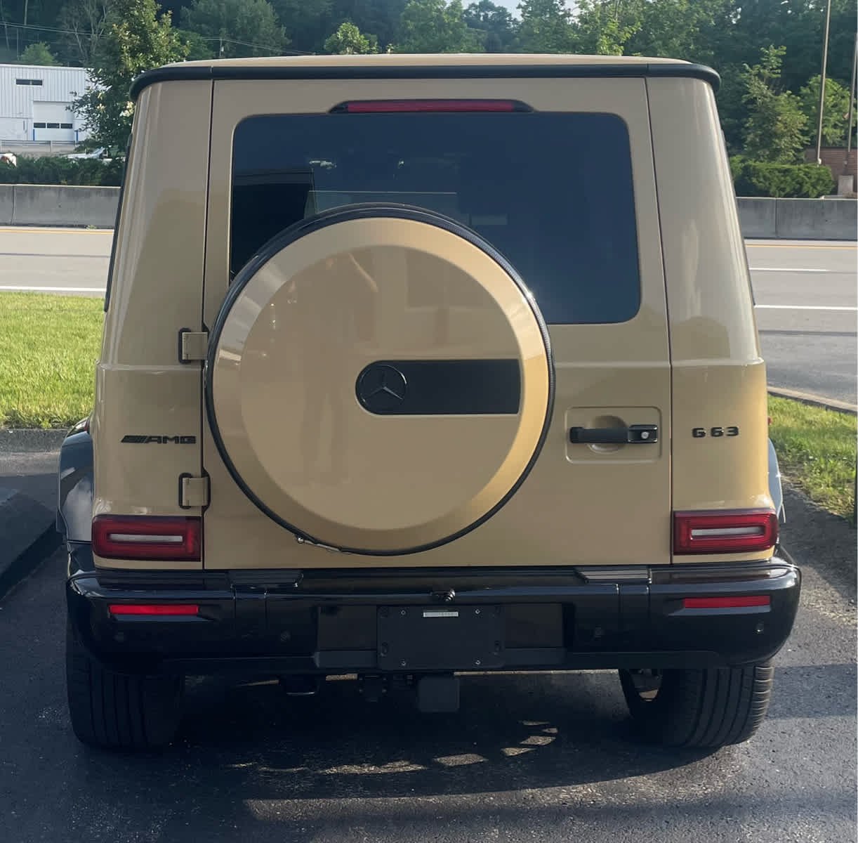 Used 2025 MANUFAKTUR Signature Desert Sand Mercedes-Benz AMG® G 63 image 4