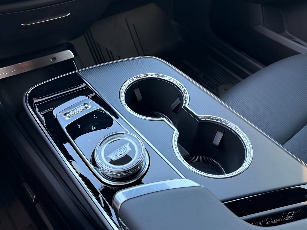 2026 Cadillac LYRIQ Luxury - Photo 14