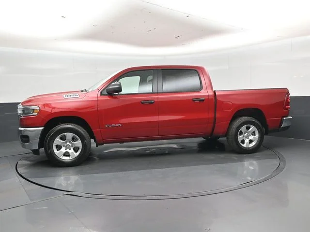 New 2026 Molten Red Pearl-Coat Exterior Paint RAM Tradesman image 25
