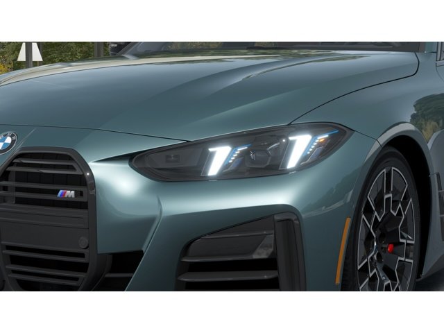 New 2026 Cape York Green Metallic BMW M440i xDrive image 6