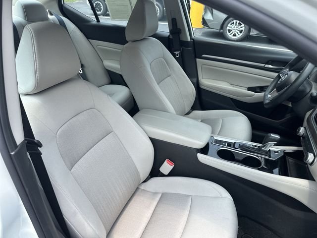Certified Used 2023 White Nissan 2.5 SV image 28