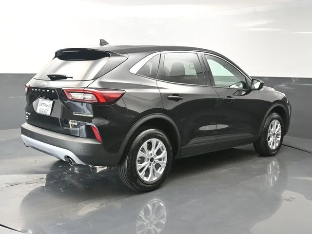 Used 2024 Black Ford Active image 7