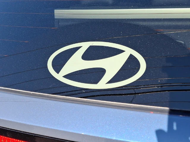 Used 2026 Blue Hyundai SEL Premium image 5
