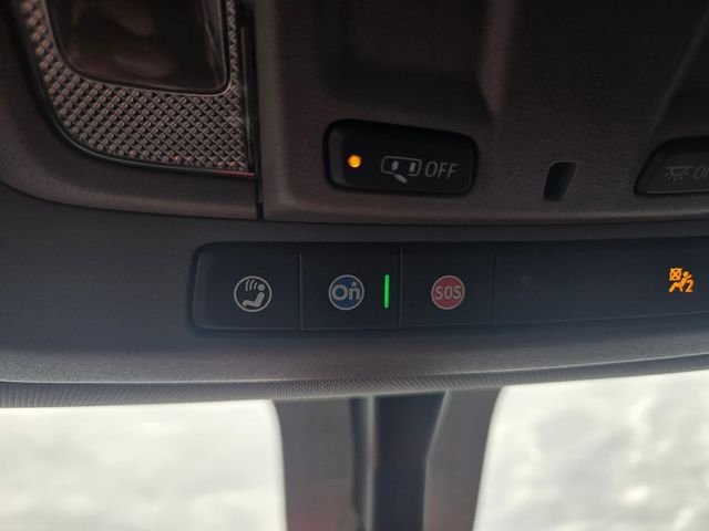 Used 2023  GMC SLT image 8