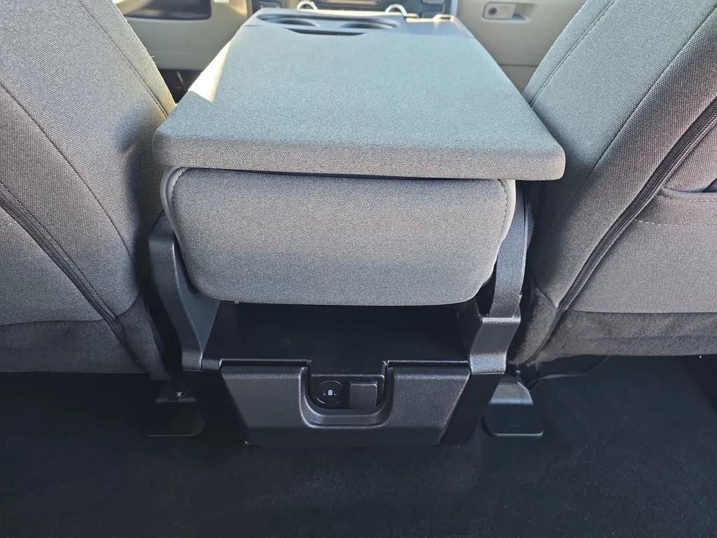 2025 Ford F-150 XLT - Photo 13