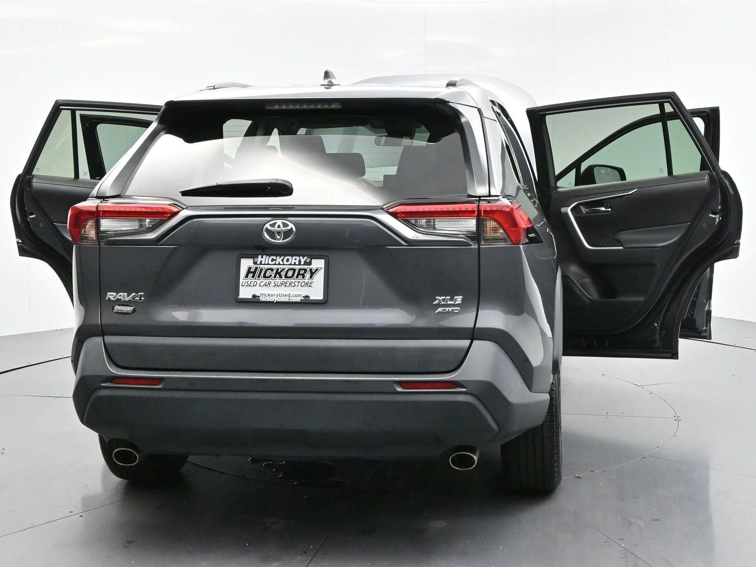Used 2022 Magnetic Gray Metallic Toyota XLE image 39