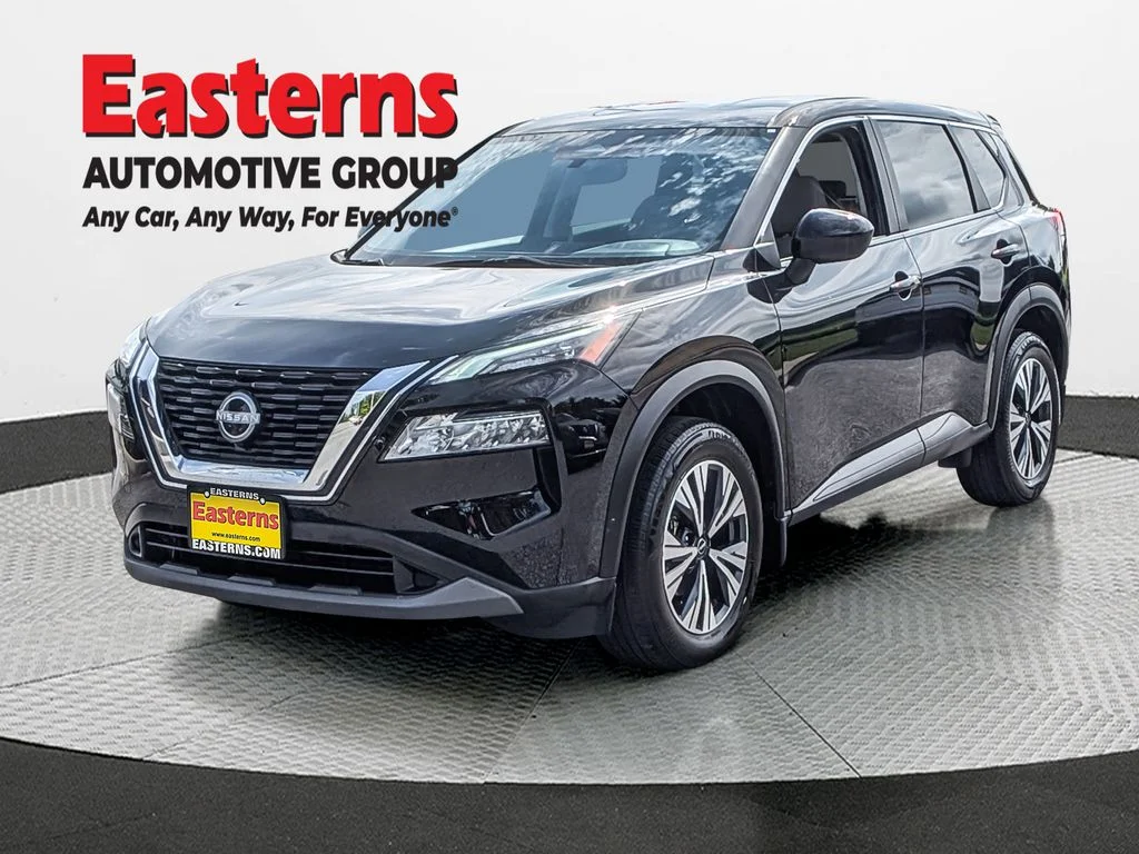 Used 2023 Black Nissan SV image 2