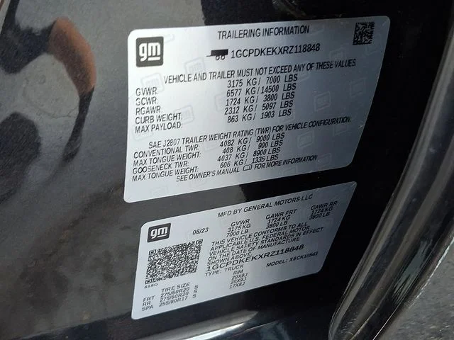 Used 2024 Gray Chevrolet LT image 28