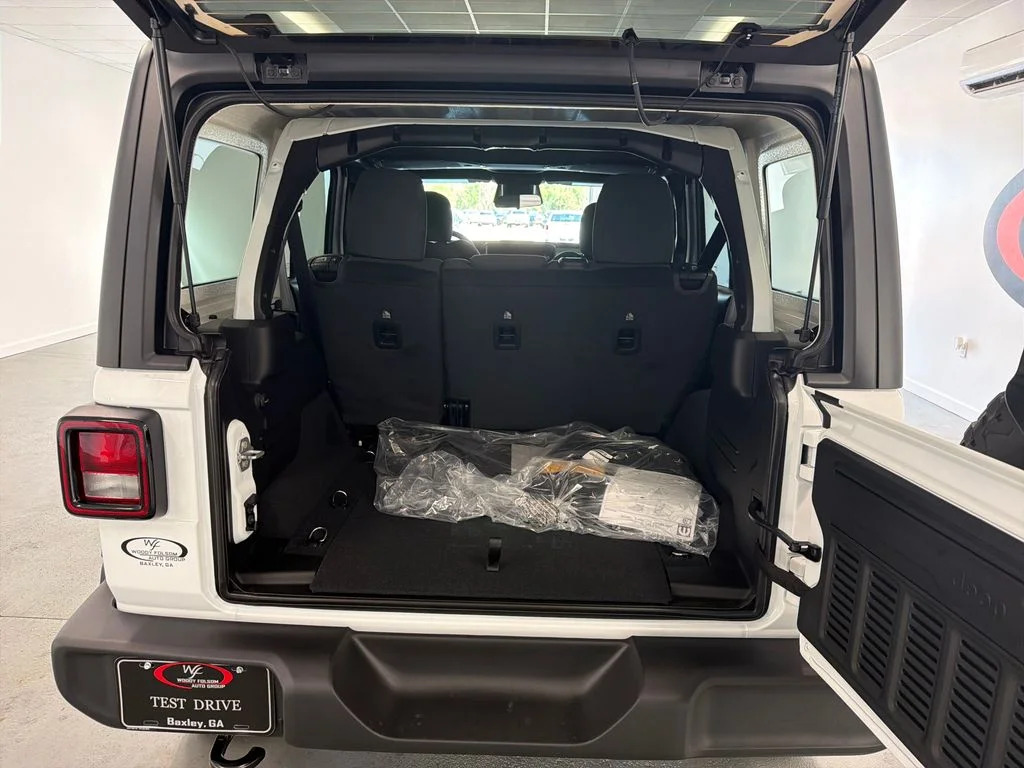 New 2027 Bright White Clear-Coat Paint Jeep Sport image 8