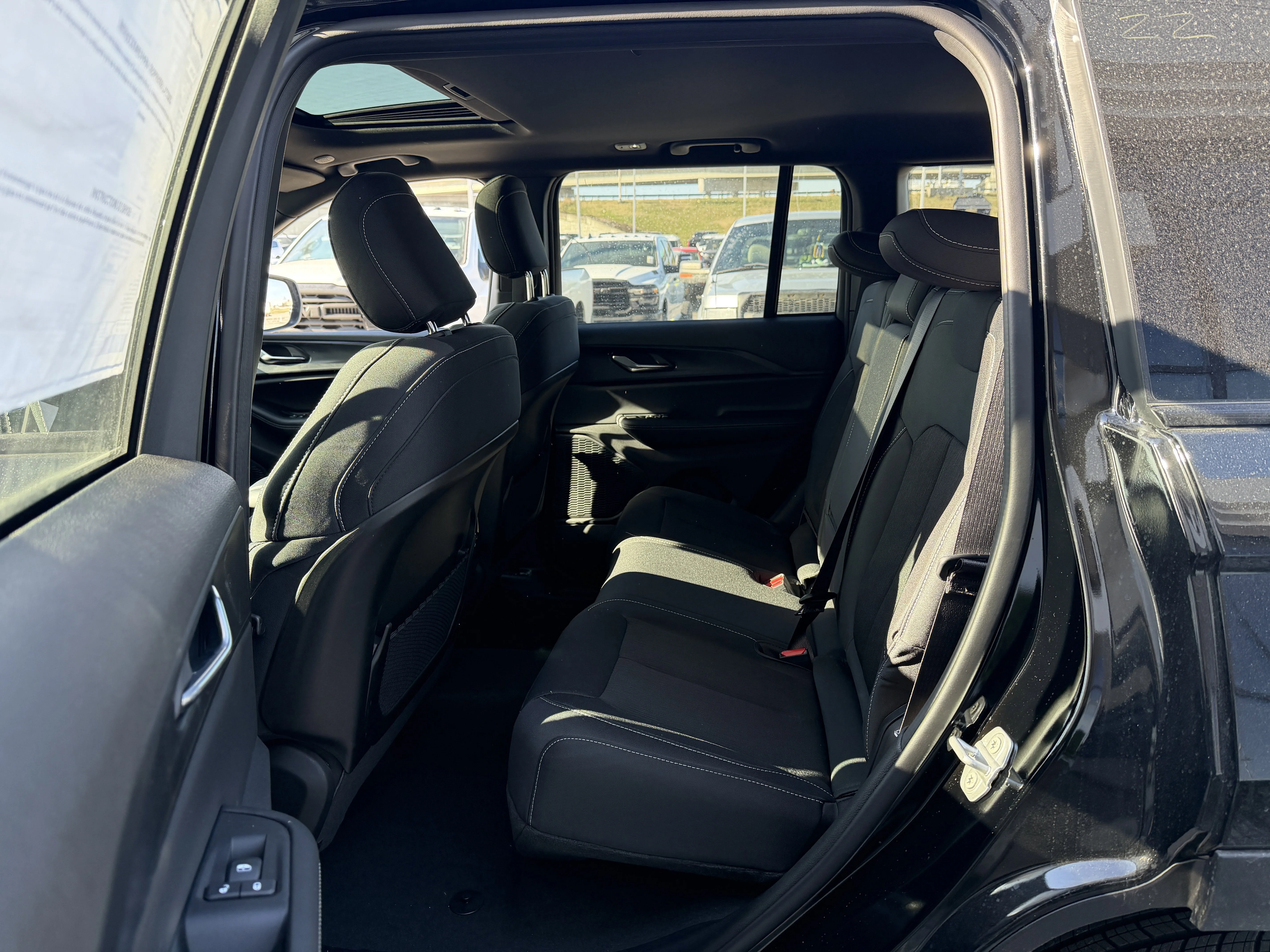 2025 Jeep Grand Cherokee Laredo - Photo 27