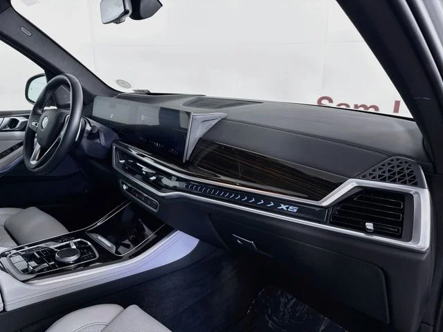 Used 2024 White BMW xDrive50e image 30