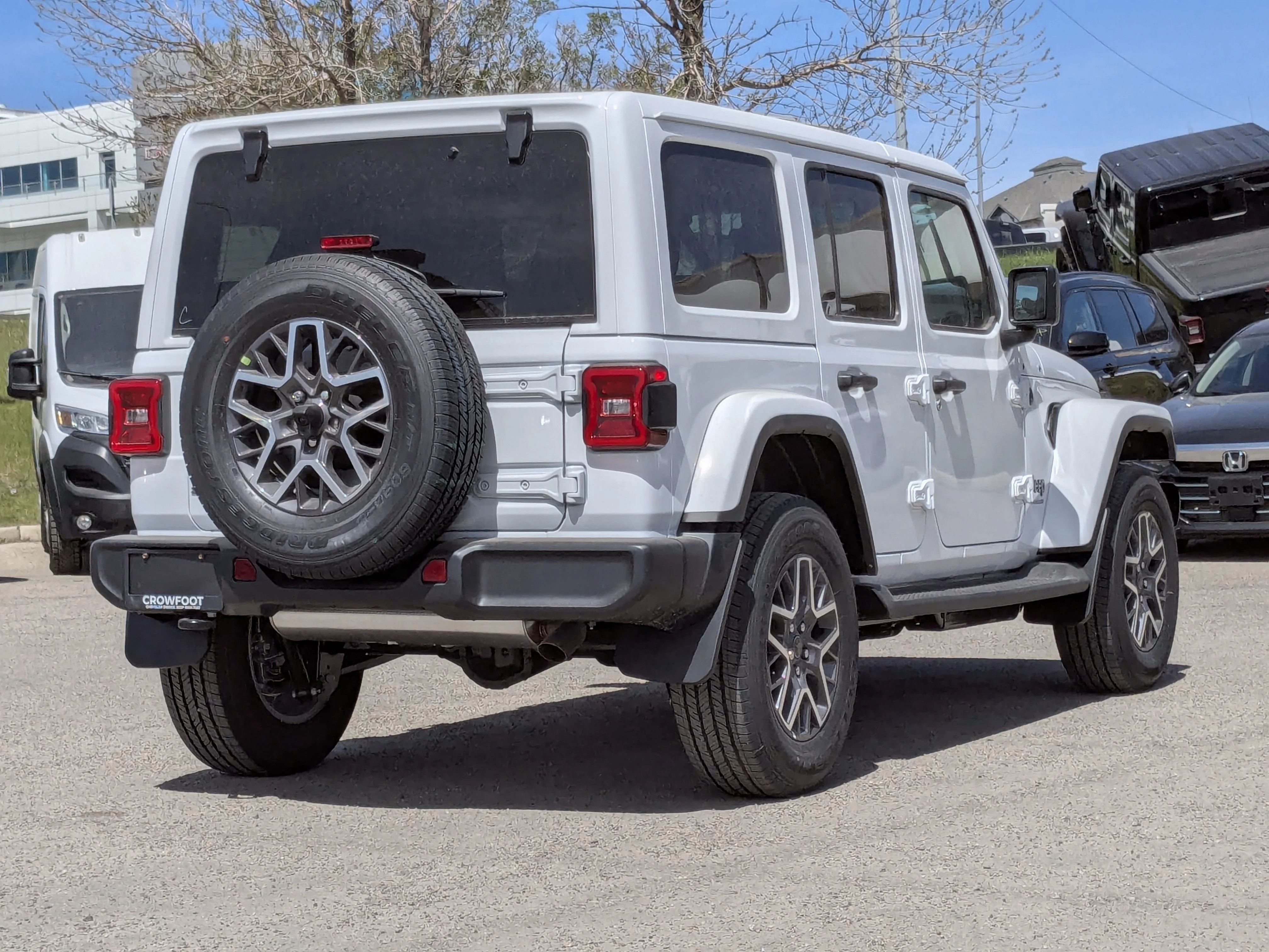 New 2026 White Jeep Sahara - - Body-Color Top - Side Steps - 2.0L Turbo - Remote Start & tons more! image 8