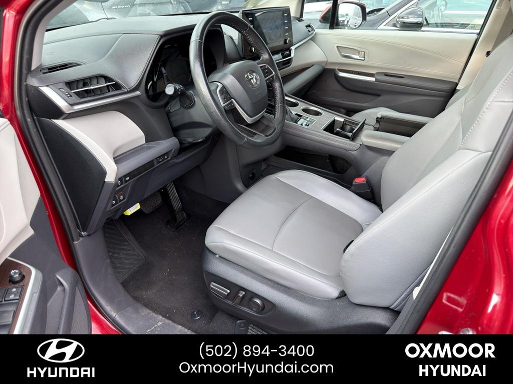 Used 2022 Ruby Flare Pearl Toyota XLE image 7