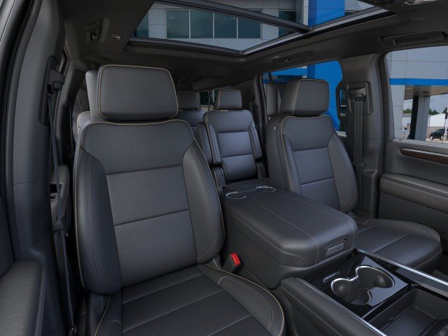 2026 Chevrolet Suburban Premier - Photo 16