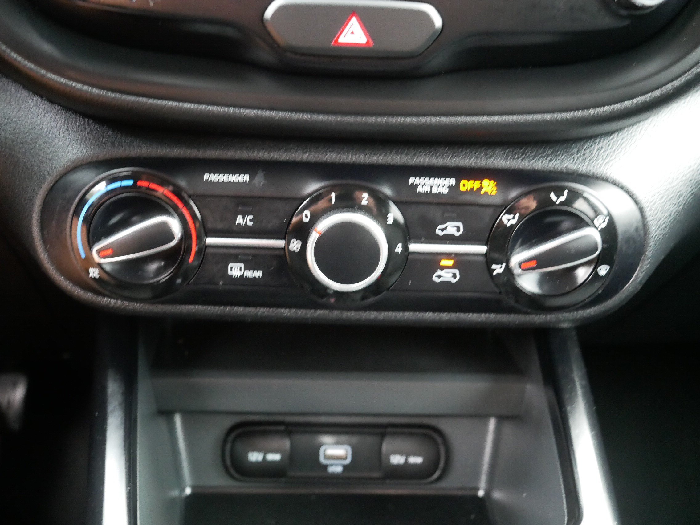 Used 2021 Mars Orange Kia LX image 23
