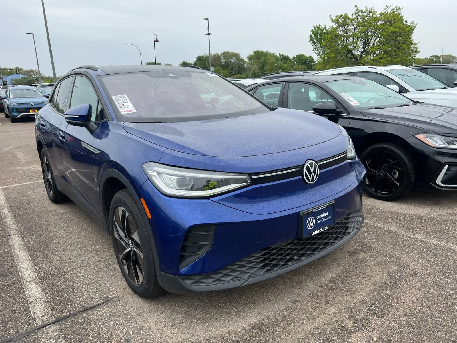 Certified 2022 Volkswagen ID.4 PRO S with VIN WVGGNPE29NP069329 for sale in Minneapolis, MN