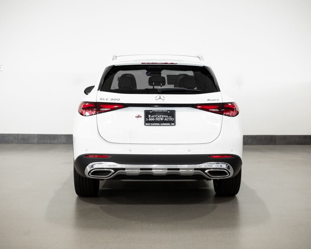 New 2026 Polar White Mercedes-Benz GLC 300 image 11
