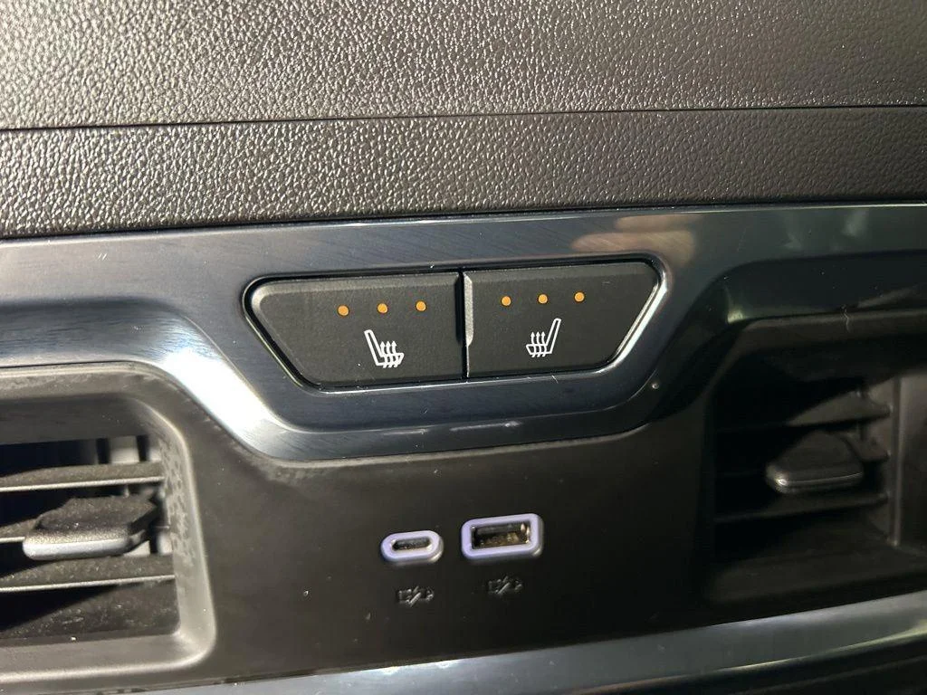 Used 2024 Sterling Metallic GMC Denali image 43