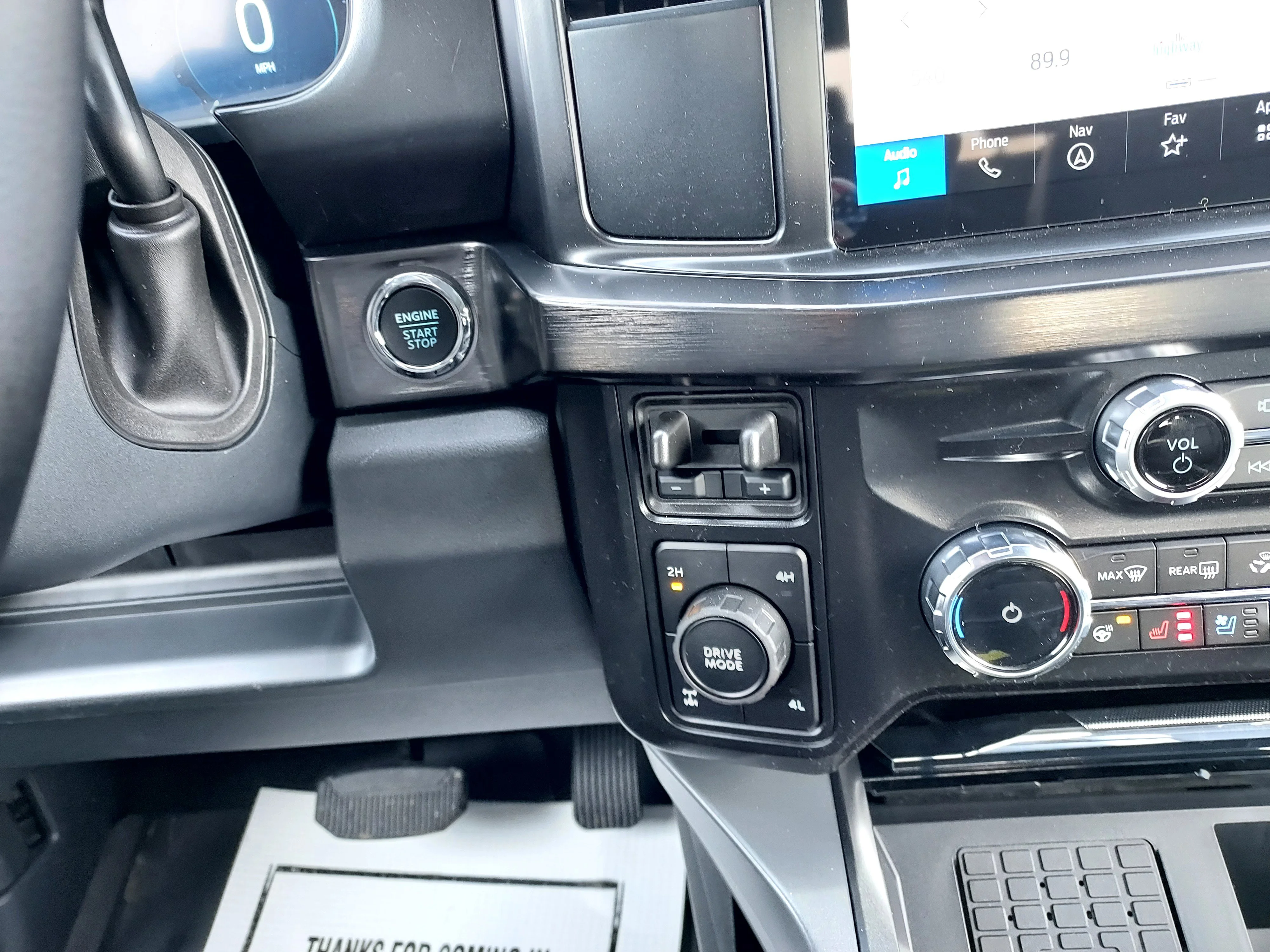 New 2026 Star White Metallic Tri-Coat Ford LARIAT image 39