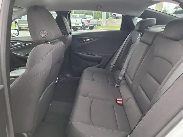 Used 2020 White Chevrolet LT image 13
