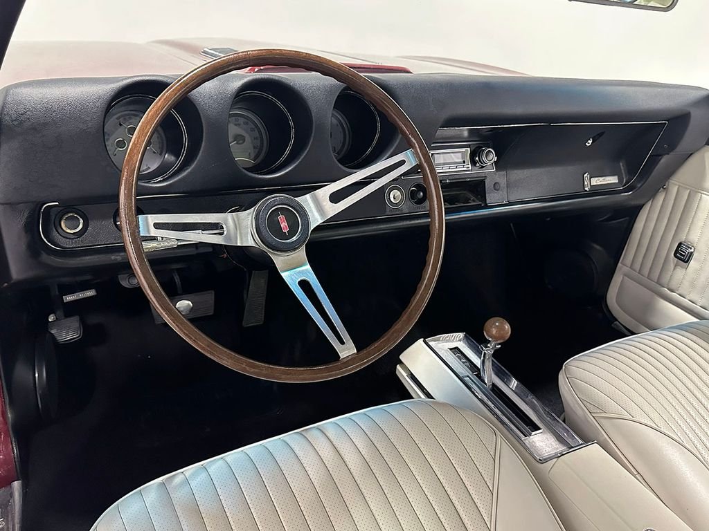 Used 1968 Red Oldsmobile Supreme image 78