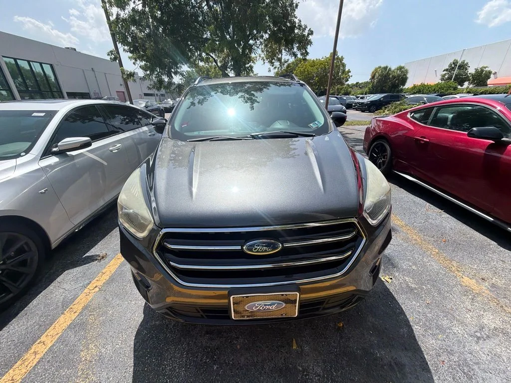 Used 2017 Gray Ford SE image 3