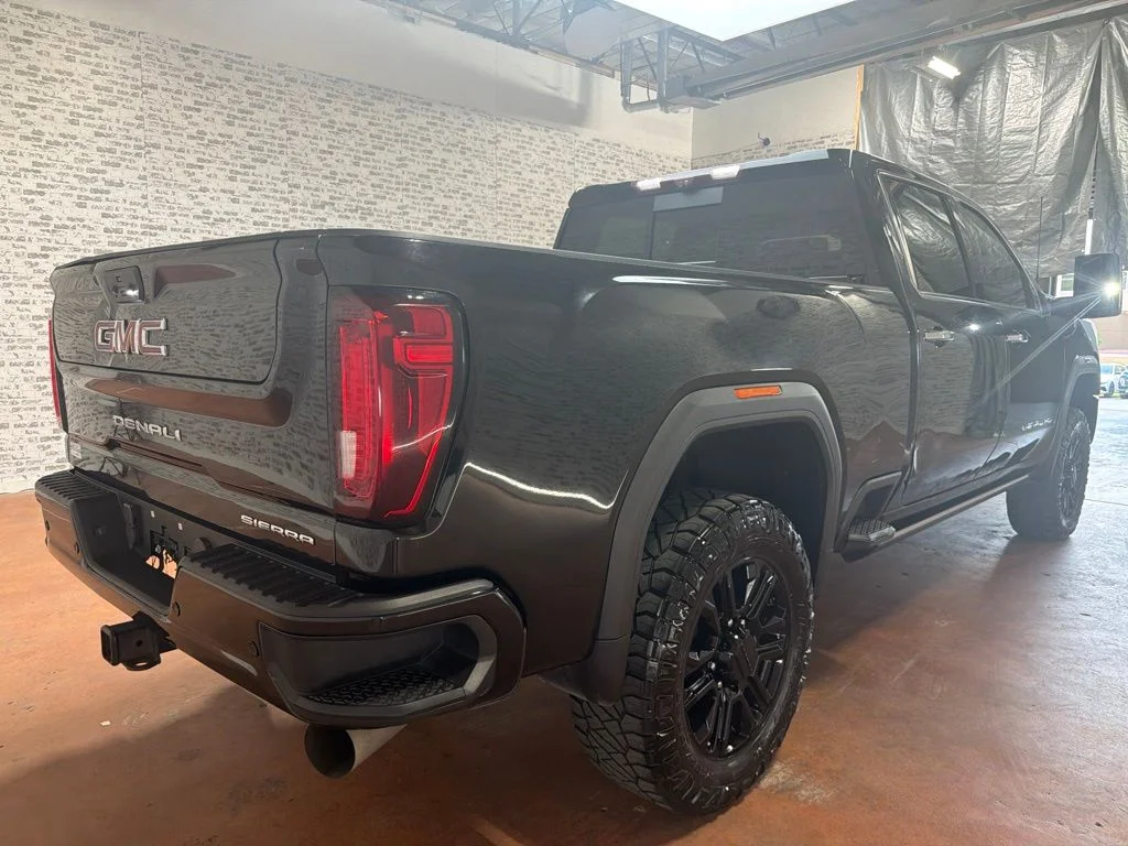 Used 2023 Onyx Black GMC Denali image 7