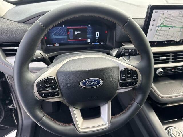 Used 2025 Agate Black Ford Active image 21