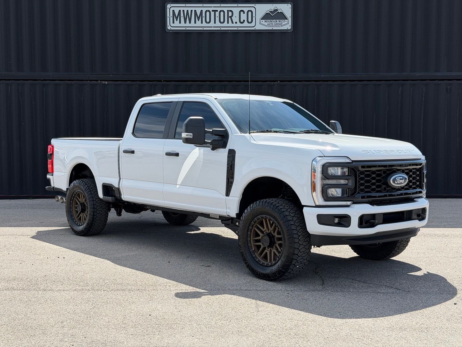 2024 Ford F-250 XL 4x4 Crew Cab 6-3/4' Box's photo