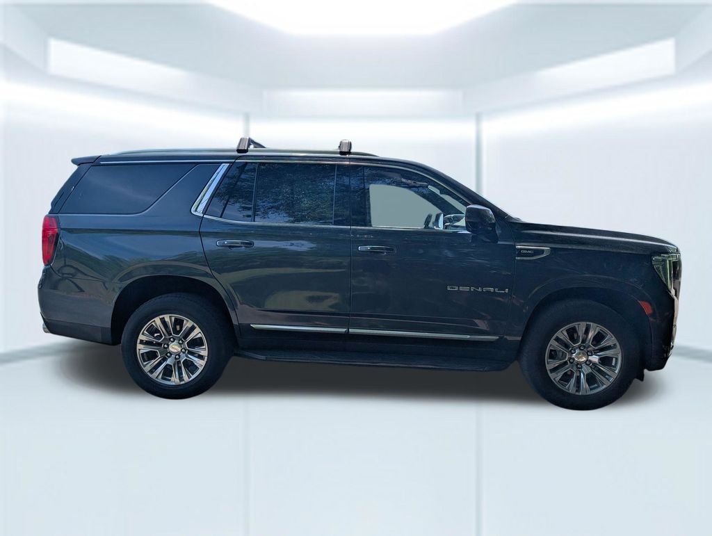 Used 2021 Green GMC Denali image 7