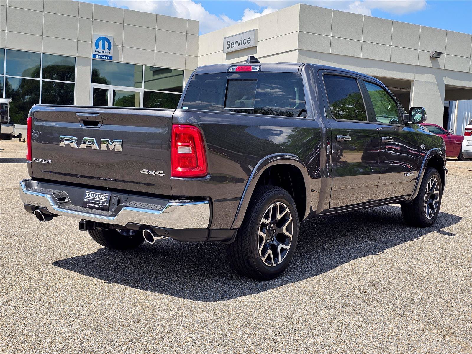 New 2026 Granite Crystal Metallic Clearcoat Ram Laramie image 8