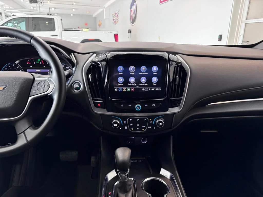 2023 Chevrolet Traverse 1LT - Photo 18