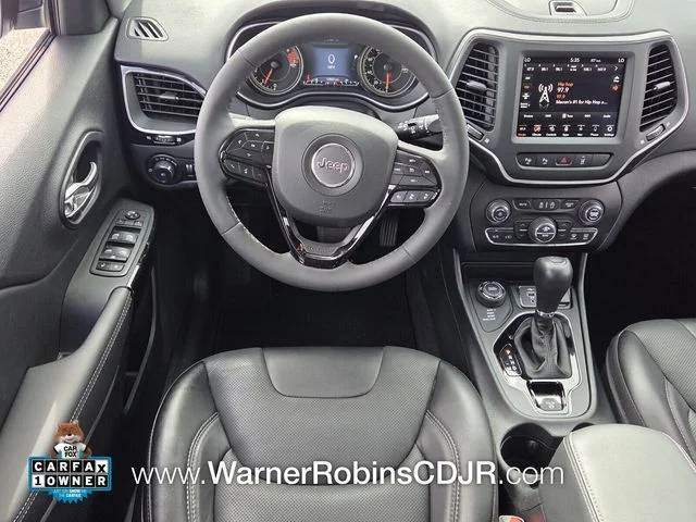 Used 2023 White Jeep Altitude image 7