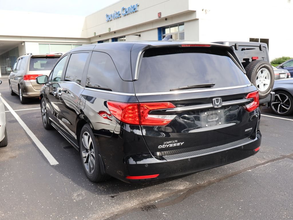 Used 2023 Black Honda Touring image 5