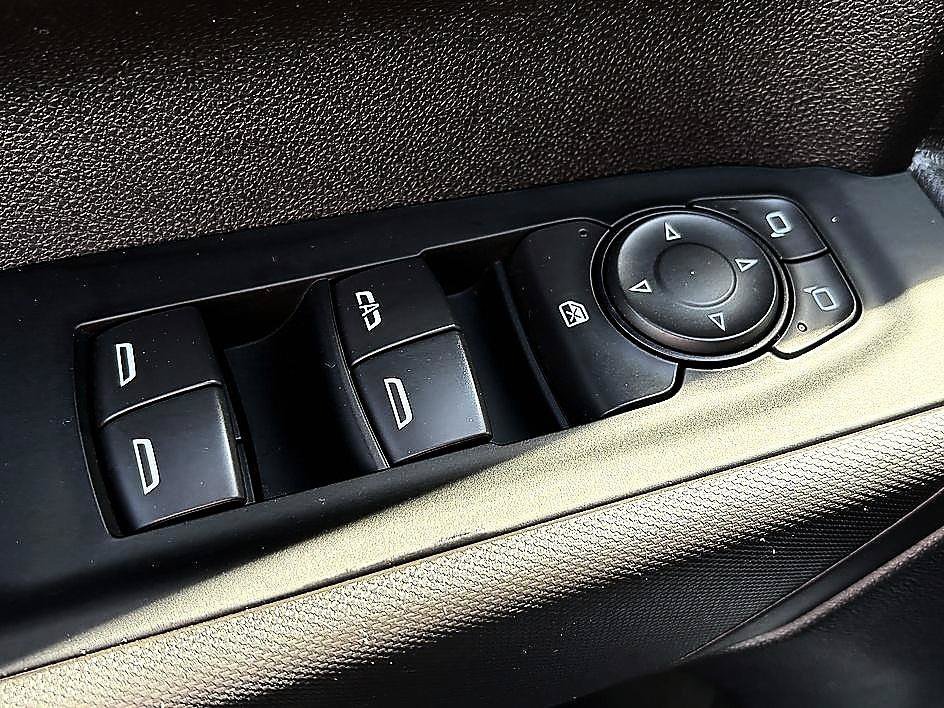 Used 2024 Summit White Chevrolet Custom image 11