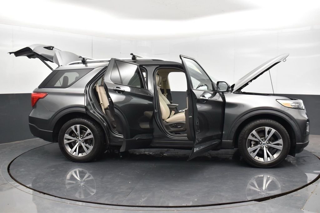 Used 2020 Gray Ford Platinum image 37