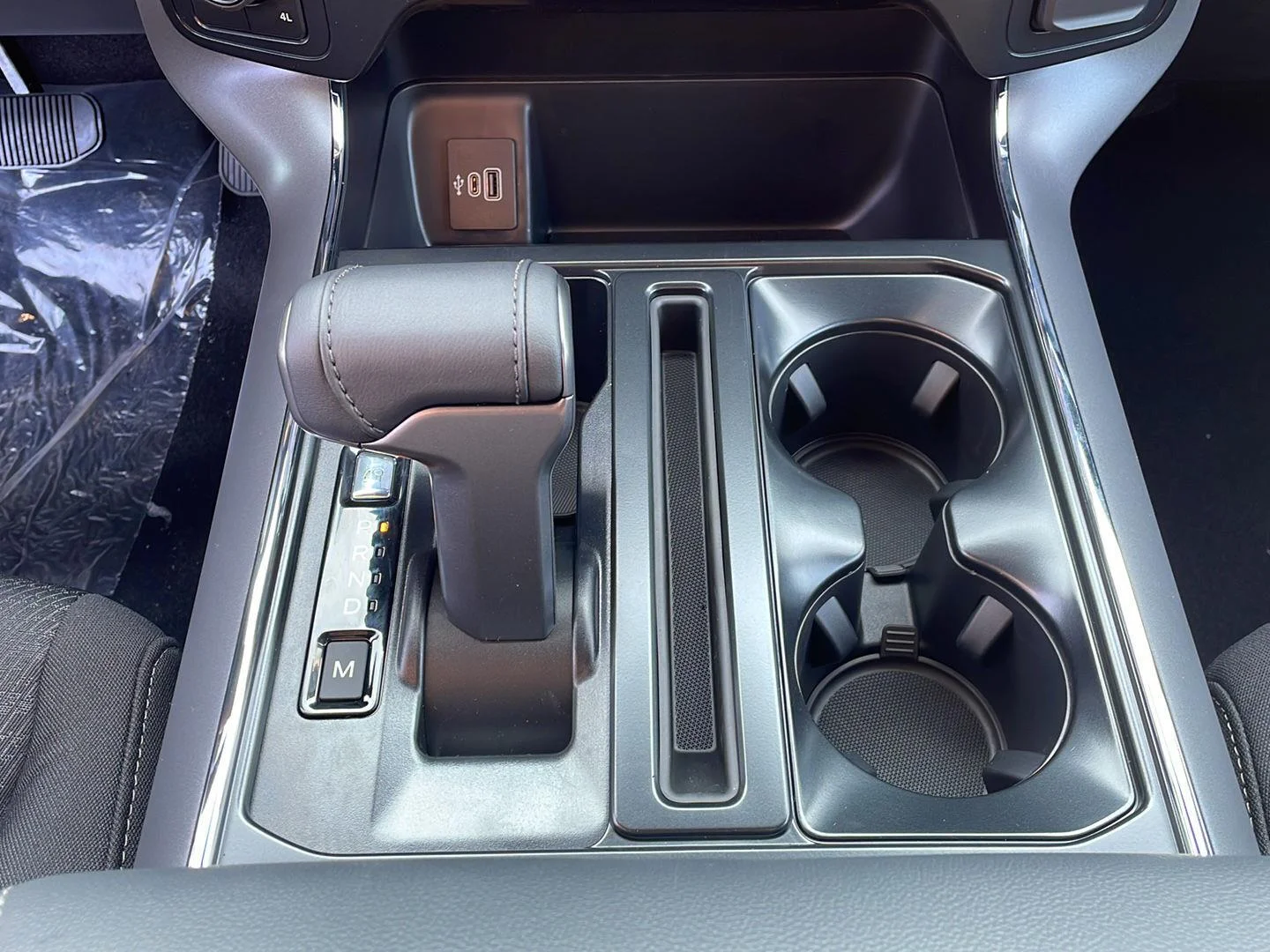 New 2026 Avalanche Ford XLT image 18