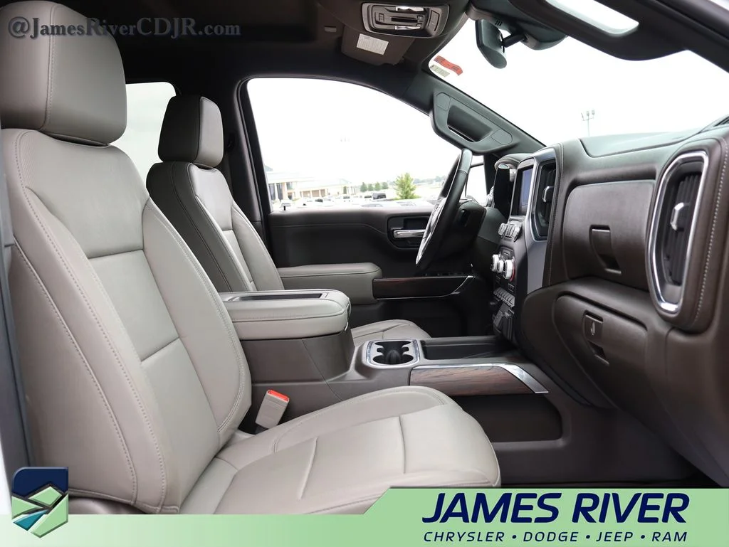 Used 2019 White GMC SLT image 9