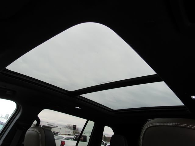 New 2026 Glacier White Tricoat GMC Denali Ultimate image 26