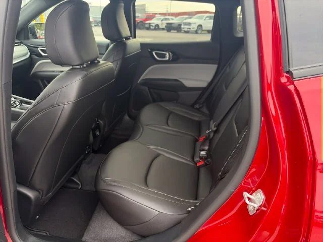 New 2026 Red Hot Pearl-Coat Exterior Paint Jeep Limited image 23