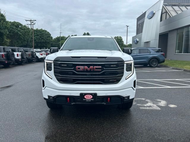 Used 2025 White GMC AT4 image 2