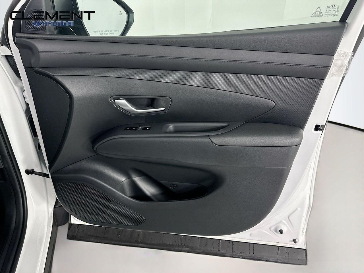 New 2026 White Hyundai SEL AWD image 30