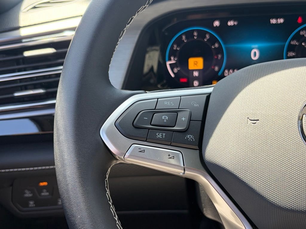 New 2026 Pure Gray Volkswagen 2.0T SE w/Technology image 27