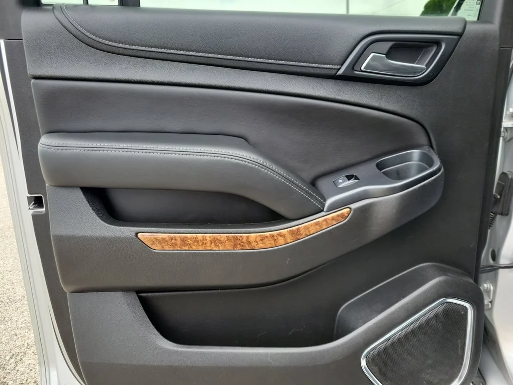 Used 2018 SILVER ICE METALLIC Chevrolet Premier image 11